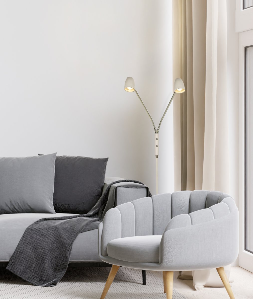 Sandnes 2 Hvid gulvlampe Fra Aneta Lighting - Med tv&aring; fleksible arme g&oslash;r den perfekt som l&aelig;selampe og har to separate str&oslash;mafbrydere med indbygget lysd&aelig;mper, som muligg&oslash;r justerbar lysstyrke efter behov.
