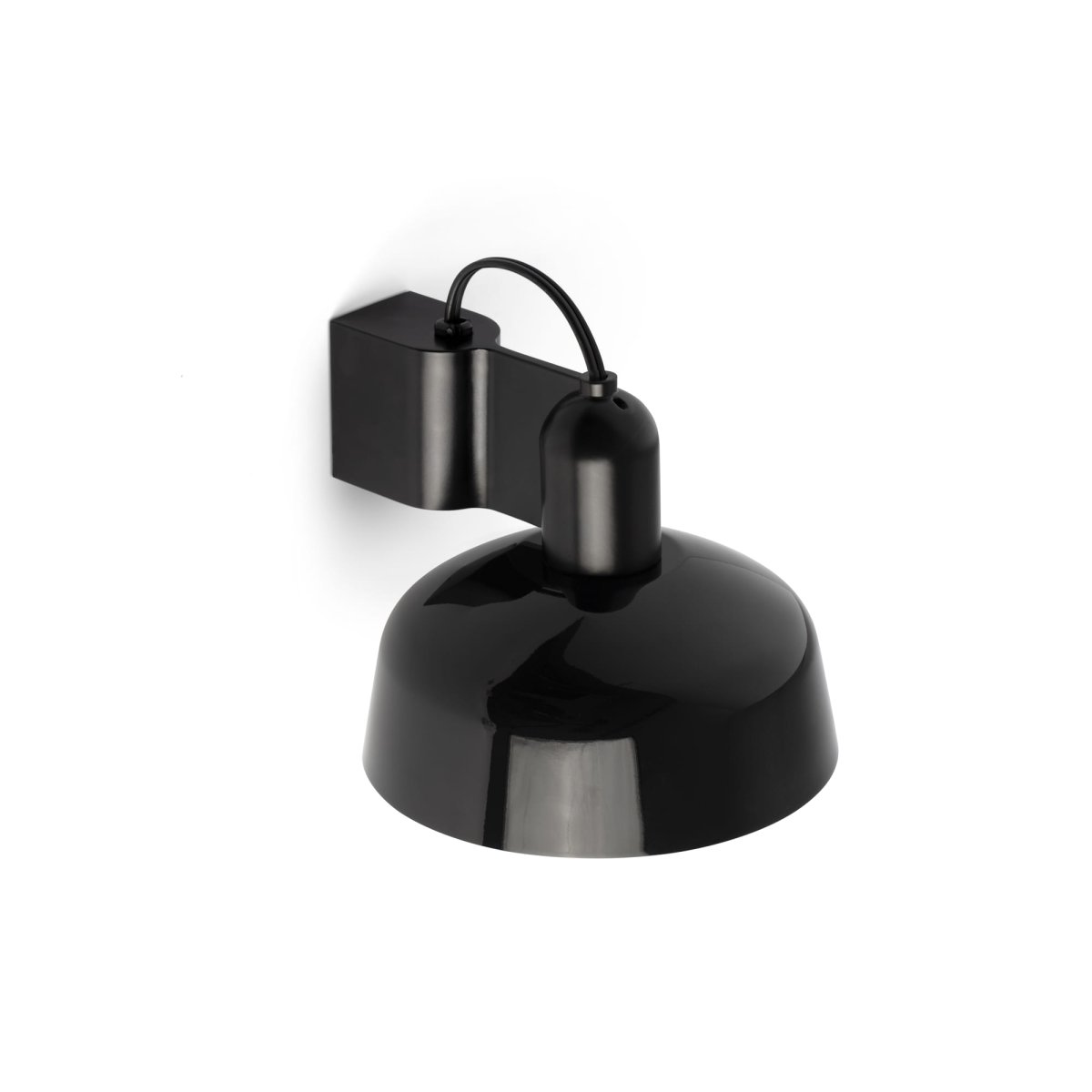 Tatawin Ø18 Sort væglampe Fra Faro Barcelona - Tatawin er en v&aelig;glampe med sort struktur og sort metalsk&aelig;rm, der giver et fokuseret lys.