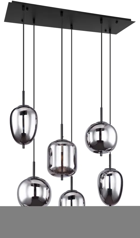 Blacky 80cm Sort loftslampe Fra Globo Lighting - Lampan &auml;r tillverkad av svart metall och best&aring;r av sex r&ouml;kf&auml;rgade glasglober i olika former, var och en upph&auml;ngda i svarta kablar fr&aring;n taket.
