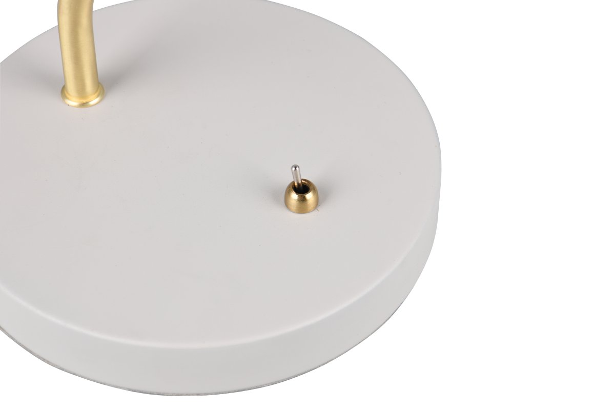 Traveller 54cm Grå skrivebordslampe Fra Trio Lighting - Leveres med et 1,5 m langt kabel, afbryder og stik.