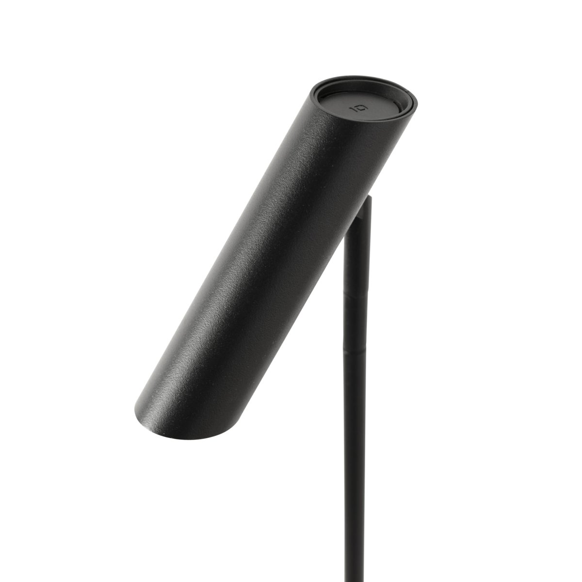 Leo Sort gulvlampe Fra Faro Barcelona - Leo er en sort gulvlampe med integreret LED, der kombinerer alsidighed med moderne design.