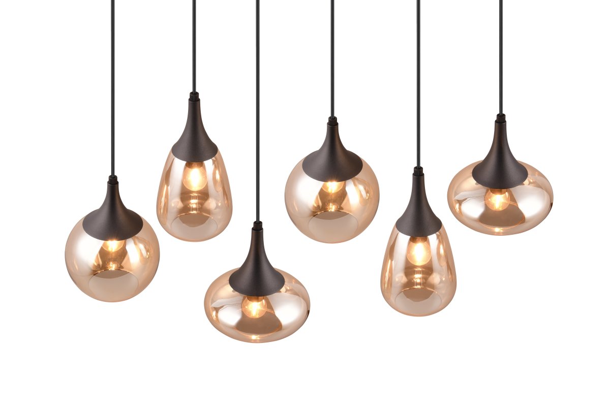 Lumina 93cm Rav loftslampe Fra Trio Lighting - Det matsorte farveskema g&oslash;r den nem at matche med forskellige farver og indretningsstile, hvilket giver dit hjem et stilfuldt og moderne pr&aelig;g.