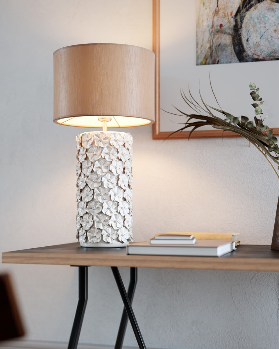 Fiore 55cm Beige bordlampe Fra By Rydéns - &nbsp;Fiore bordlampe er den ideelle kombination af funktion og sk&oslash;nhed, Lys dit liv op med dette elegante design og bestil din egen Fiore lampe i dag.