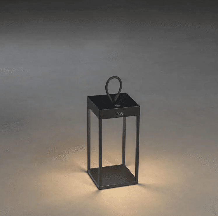 Ravello 30cm Sort bærbar Fra Konstsmide - Lampen er udstyret med en lysdæmper til justering af lysstyrken.