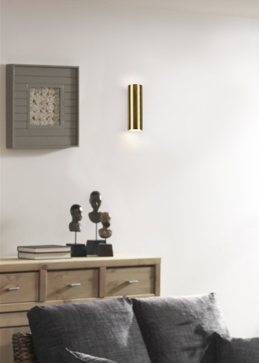 Marley 18cm Antik messing væglampe Fra Trio Lighting - MARLEY v&aelig;glampen er b&aring;de praktisk og minimalistisk med sit diskrete design og h&oslash;jkvalitets h&aring;ndv&aelig;rk.