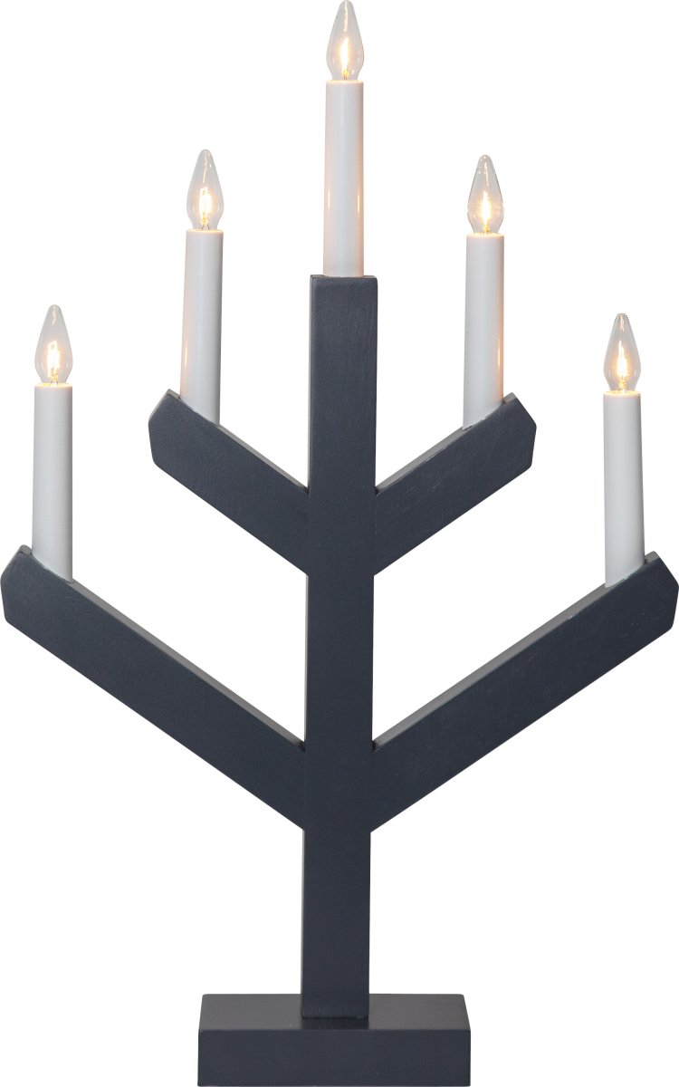 Vinga Grå Fra Star Trading - Den perfekte lysestage til jul, adventsstagen &auml;er lavet af tr&aelig;&auml; og malet i grafitfarve.