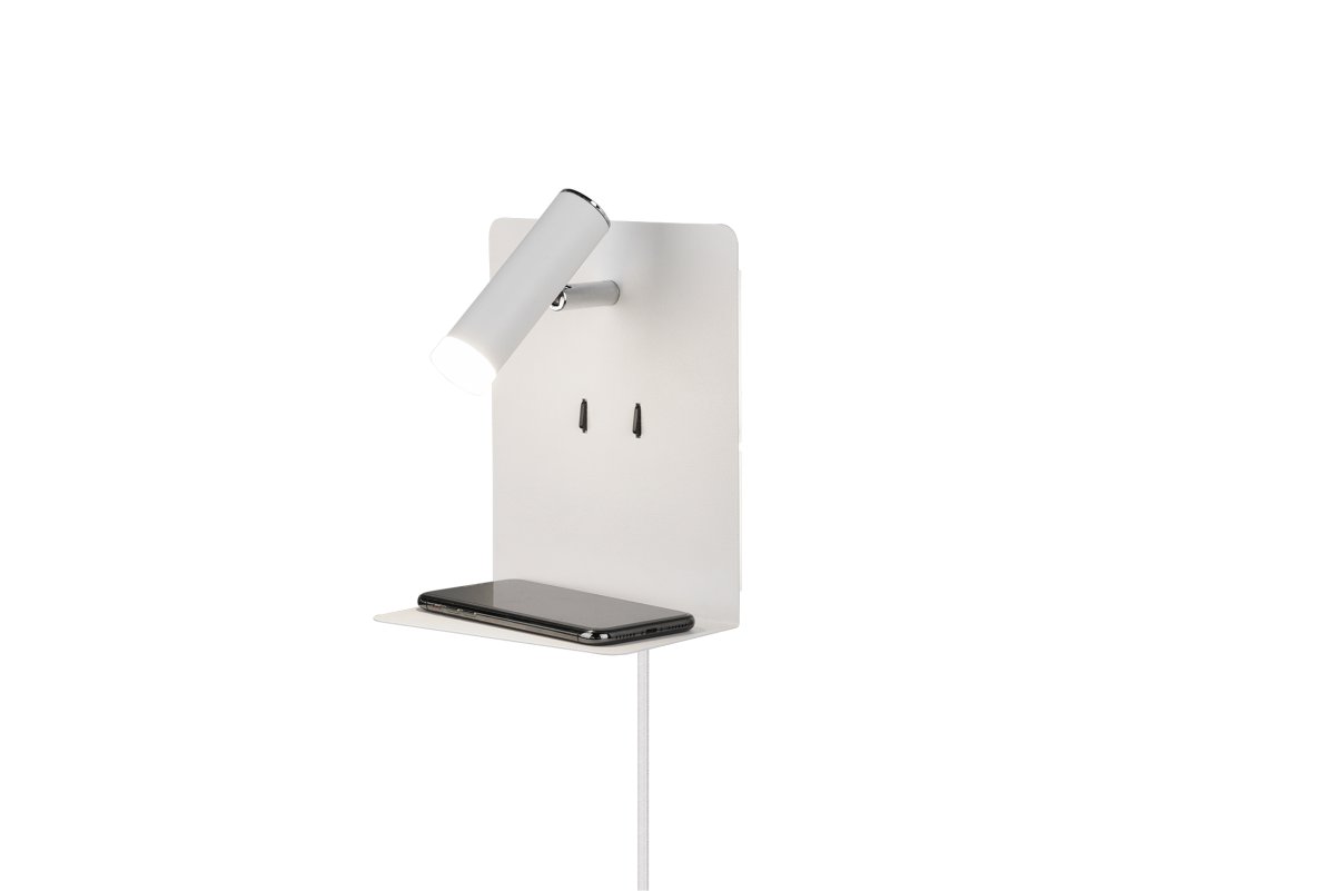 Element Hvid læselampe Fra Trio Lighting - Med en hylde og en USB-port til opladning er den b&aring;de praktisk og funktionel.