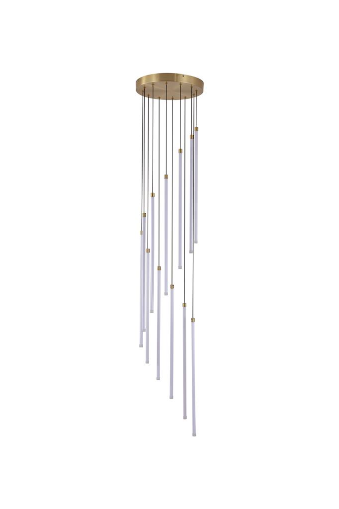 Flare Ø35 Messing loftslampe Fra Searchlight - Tolv slanke hvide stænger med integreret LED-belysning falder i forskellige længder fra en metalloftsgesims med en satineret messingfinish, hvilket skaber en imponerende, vandfaldslignende silhuet.