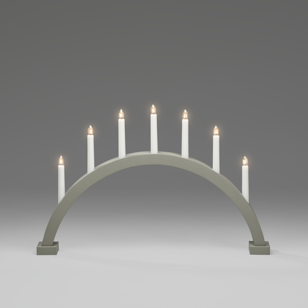 Arch 7 Lights Matt grå/grøn Fra Konstsmide - Fremstillet i tr&aelig; og malet i en diskret gr&aring;/gr&aring; nuance.