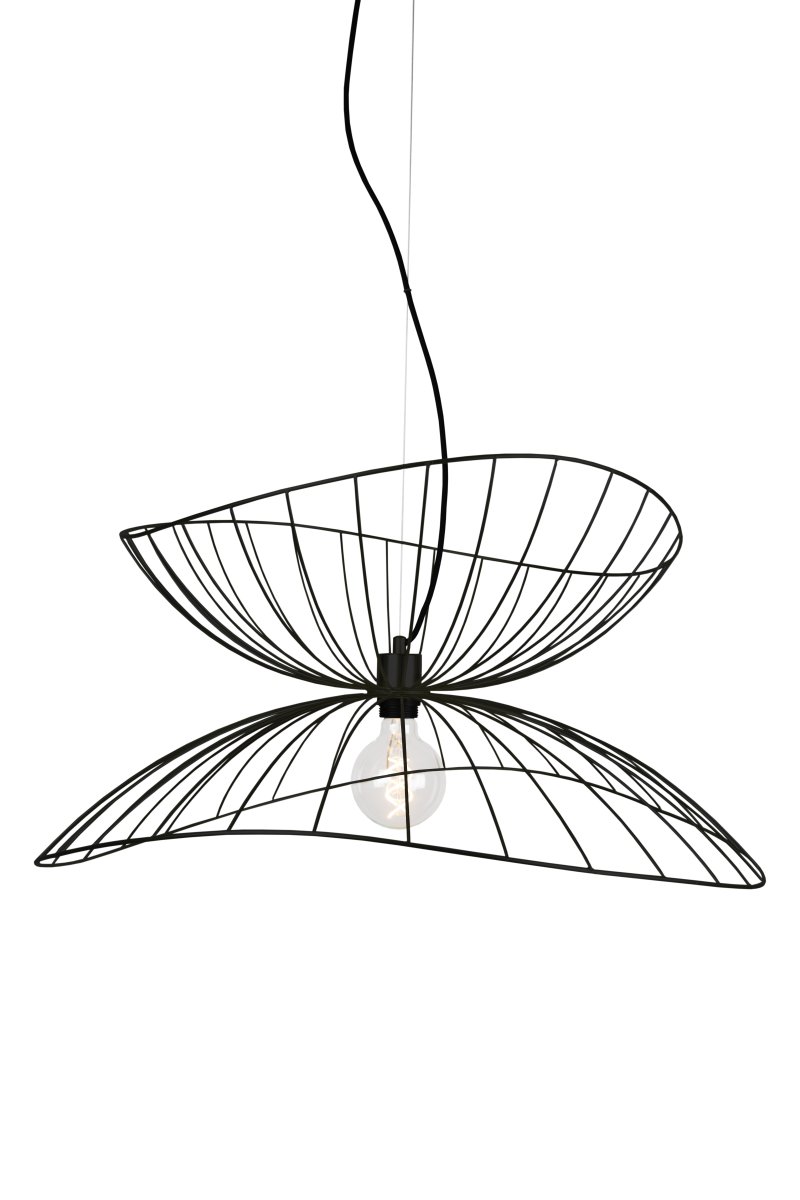 Ray Ø70 Sort loftslampe Fra Globen Lighting - De to skærme kan arrangeres på forskellige måder - enten placeret oven på hinanden eller monteret inden i hinanden for at skabe en lavere pendel.