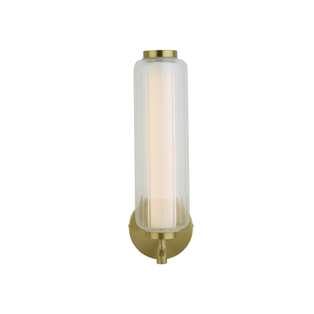 Mod 32cm Messing væglampe Fra Searchlight - Inde i sk&aelig;rmen er en opal diffusor, der giver et bl&oslash;dt, j&aelig;vnt og bl&aelig;ndfrit lys i rummet.