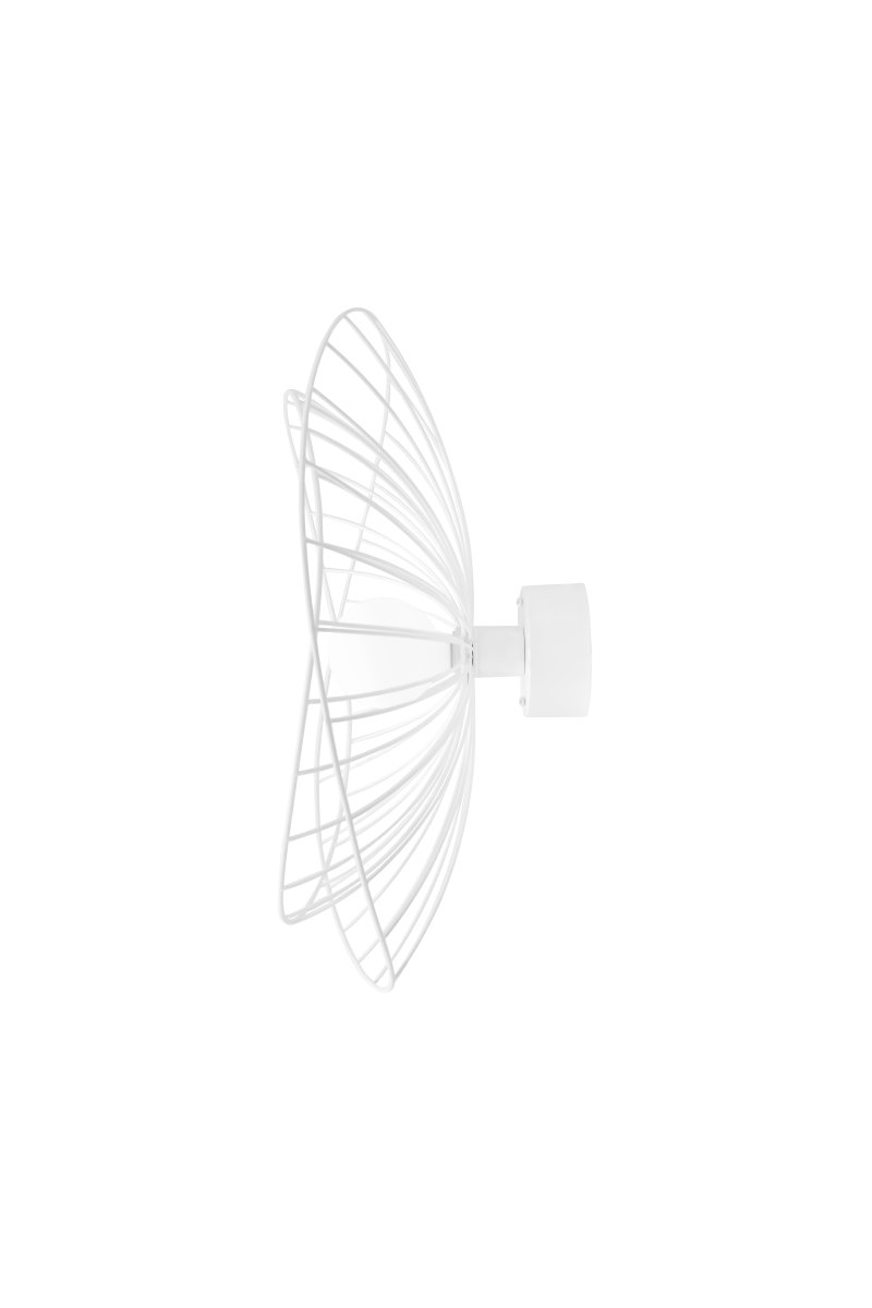 Ray Ø60 Hvid væglampe Fra Globen Lighting - Lampen kan monteres både i loftet og på væggen, hvilket gør den fleksibel i brug.