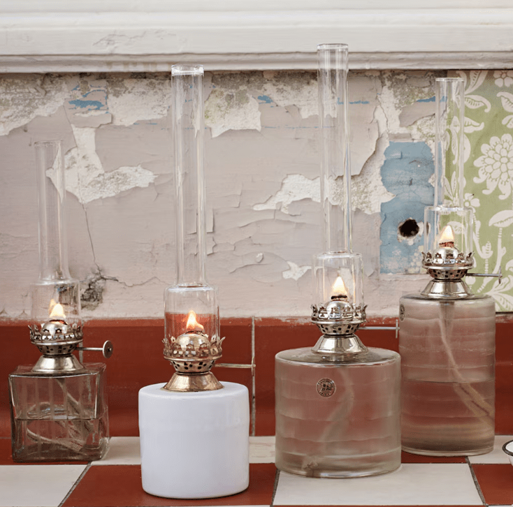 Kerosene Lamp Straight small Hvid Fra Strömshaga - Passer med v&aelig;ge artikelnummer 116210 og br&aelig;ndere med artikelnummer 121800G.