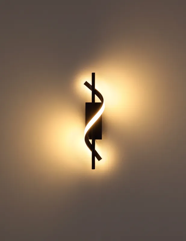 Watkins 47cm Sort væglampe Fra Globo Lighting - Watkins v&auml;gglampa &auml;r en stilren och modern belysningsl&ouml;sning som skapar en elegant atmosf&auml;r i ditt hem.
