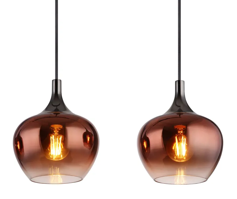 Maxy 100cm Kobber loftslampe Fra Globo Lighting - Den mattsvarta och krompl&auml;terade metallstommen ger lampan en modern och sofistikerad look, medan de kopparf&auml;rgade glaskuporna med en klar och tonad gradient skapar en unik ljusupplevelse.