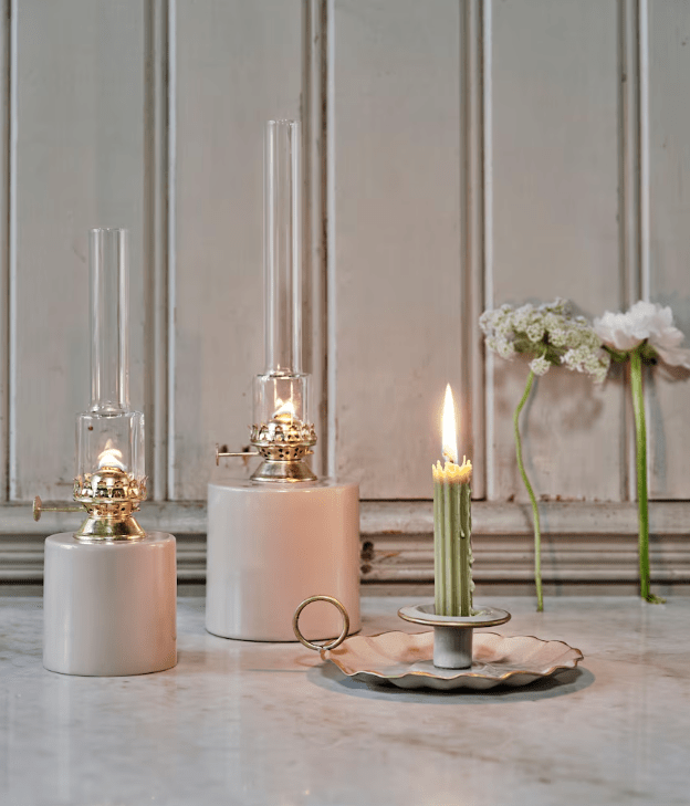 Kerosene Lamp Straight small Beige Fra Strömshaga - Passer med v&aelig;ge artikelnummer 116210 og br&aelig;ndere med artikelnummer 121800G.