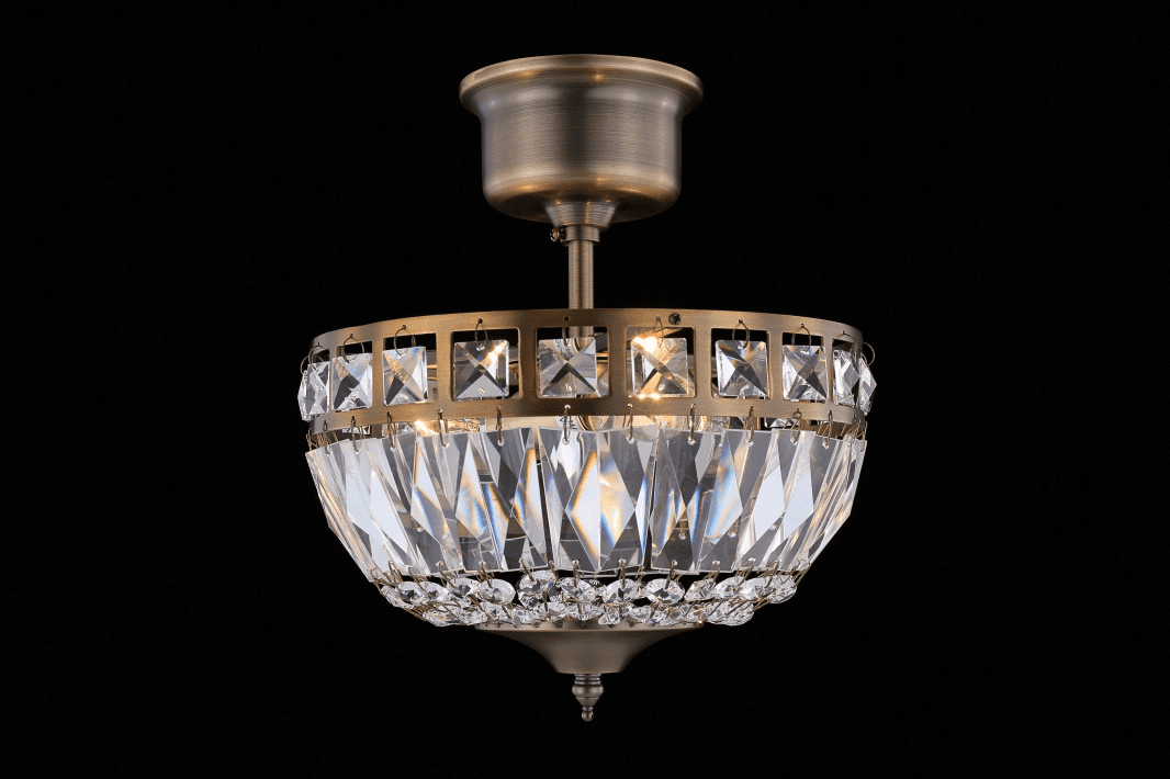 Flores Ø25 Antik messing krystal Fra Norrsken Design - De h&aring;ndsk&aring;rne Klasse 1 K9-krystaller giver en spektakul&aelig;r glans og skaber et smukt lysspil, der forvandler ethvert rum til en funklende oase.