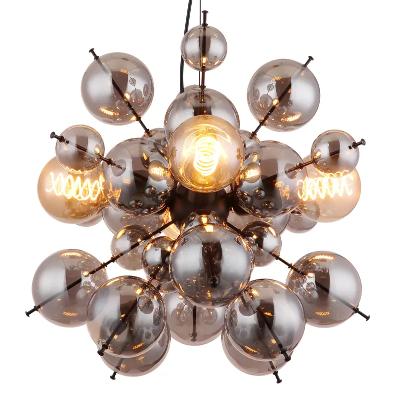 Udo Ø50 Røgfarvet loftslampe Fra Globo Lighting - Dess unika design imponerar med en rund form d&auml;r eleganta metallst&auml;nger sammanl&auml;nkas med dekorativa kulor i olika storlekar.
