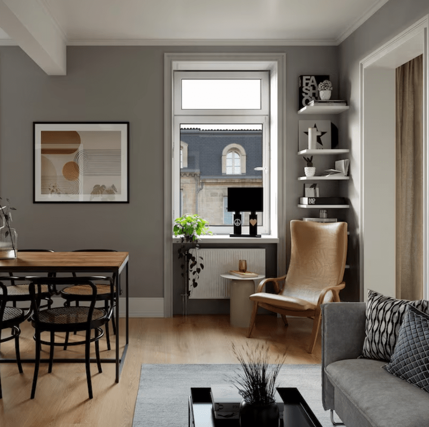 Stand By Me 50cm Sort bordlampe Fra By Rydéns - Den brede, sorte stoflampesk&aelig;rm harmonerer i kontrast til de smallere s&oslash;jler p&aring; lampefoden, som begge er dekoreret med et symbol i metal, fredstegn p&aring;; et og et hjerte p&aring; den anden.