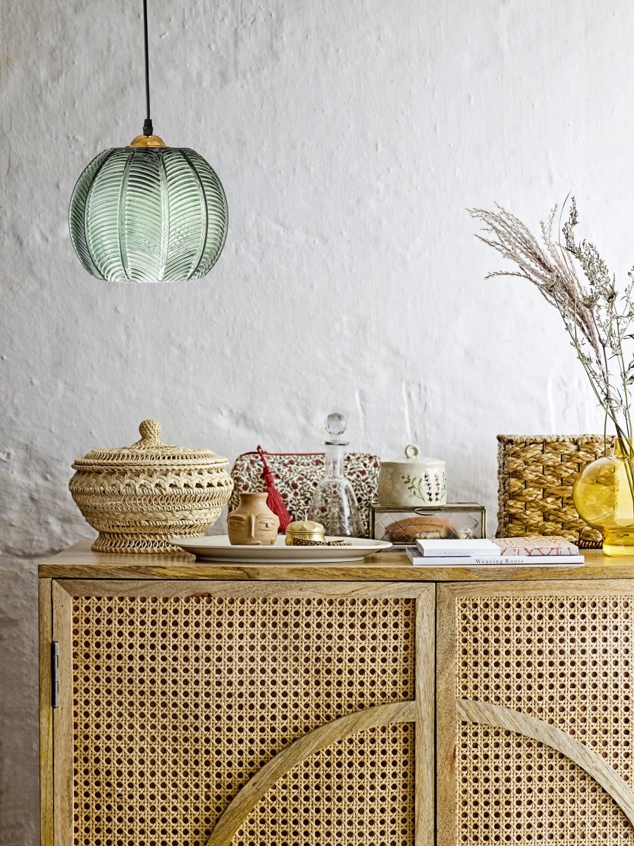 Adar Ø22 Grøn loftslampe Fra Bloomingville - Kombinationen af sort og guld giver lampen et eksklusivt og dekorativt pr&aelig;g, der passer ind i mange forskellige hjem og stilarter.