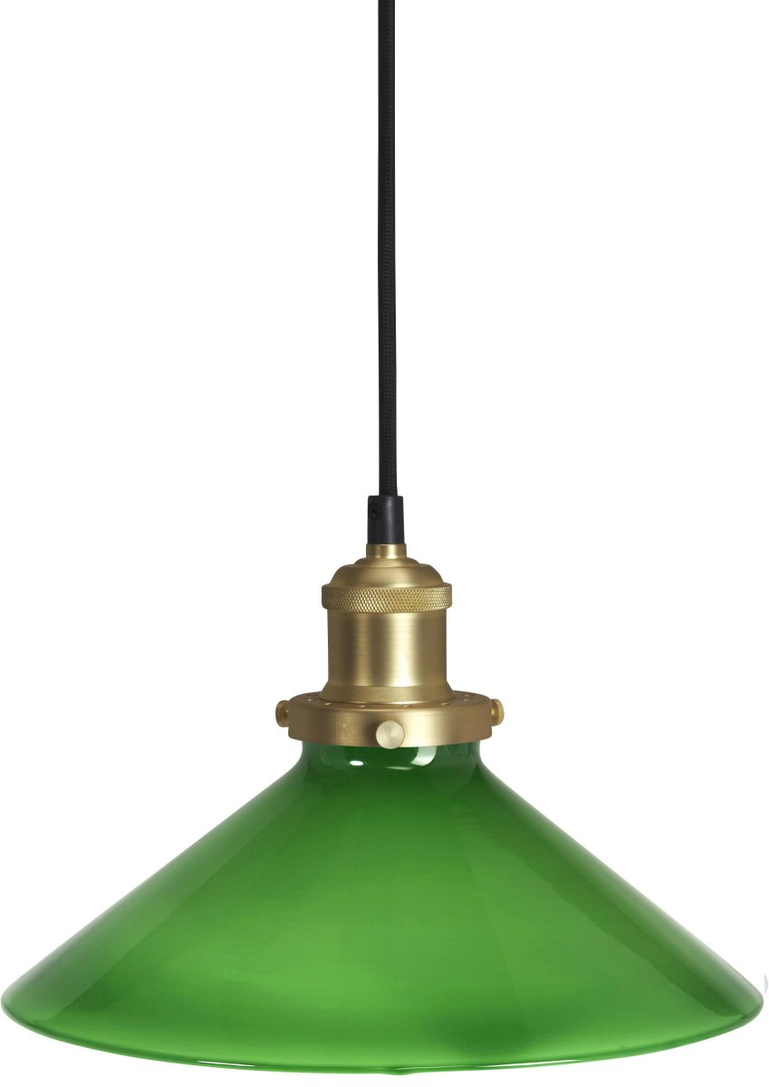 August Ø25 Grøn vindueslampe Fra PR Home - Lampesk&aelig;rm i gr&oslash;nt glas og lampesk&aelig;rm i metal med b&oslash;rstet messing finish.