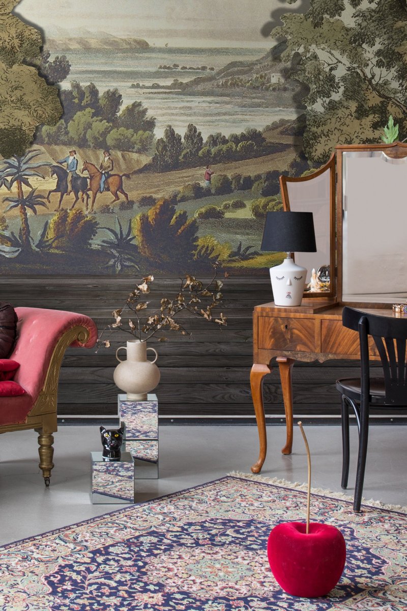 Nora 43cm Hvid bordlampe Fra Globen Lighting - Bordlampe i hvid keramik med malede flader p&aring;; b&aring;de for- og bagside i sort med dybr&oslash;de konturl&aelig;ber.