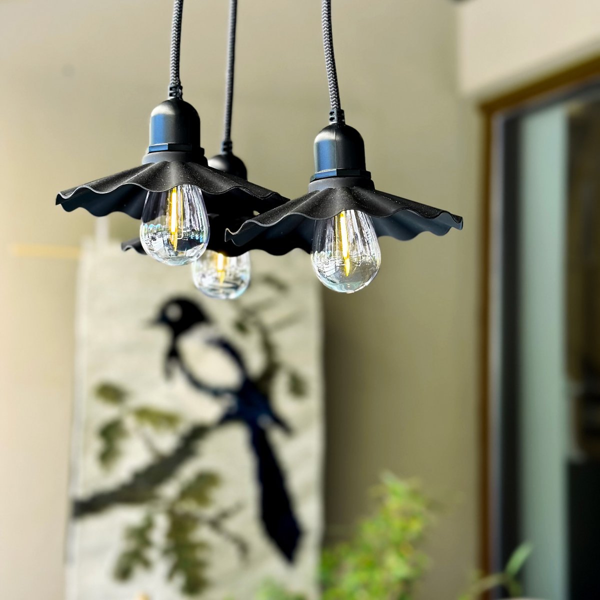 Shady 10 Sort Fra Lightson - Havestik &amp; Spil fra LightsOn - Et fleksibelt og prisbilligt 12-volt system til din have, som du nemt selv installerer og senere kan bygge på, op til 50 meter, hvis du ønsker det.