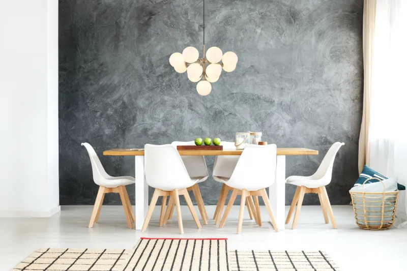 Grappy Ø56 Nikkel loftslampe Fra Globo Lighting - Grappy taklampa blir en stilfull och lyxig detalj i varje rum med sin glamor&ouml;sa design och de 13st opalf&auml;rgade&nbsp;glaskulorna.