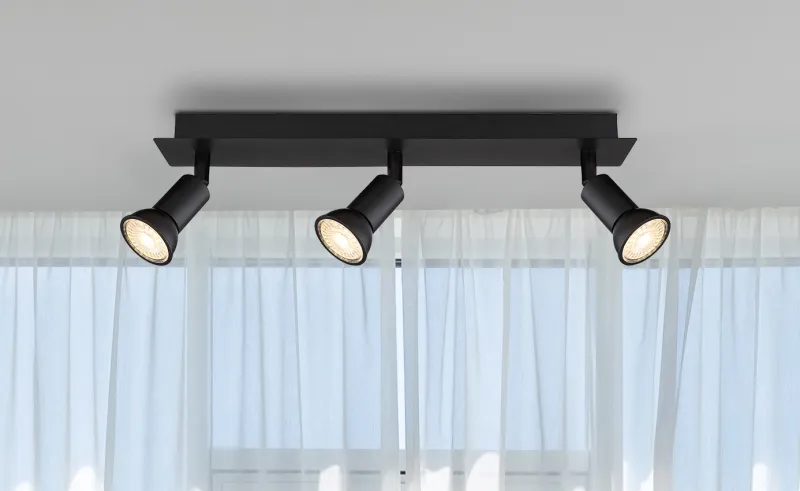 Drew 3 Sort spotlight Fra Globo Lighting - Drew &auml;r en stilren takspotlight som imponerar med sin enhetliga svarta design.