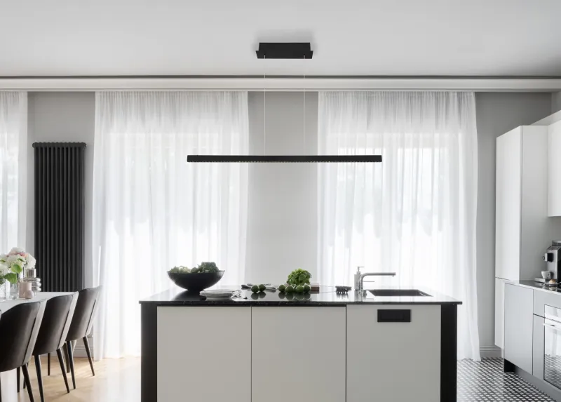 Dentsy 120cm Sort loftslampe Fra Globo Lighting - Med den smidiga touchknappen f&ouml;r av/p&aring; och den stegl&ouml;sa touchdimmern kan du enkelt justera ljusstyrkan efter &ouml;nskem&aring;l.