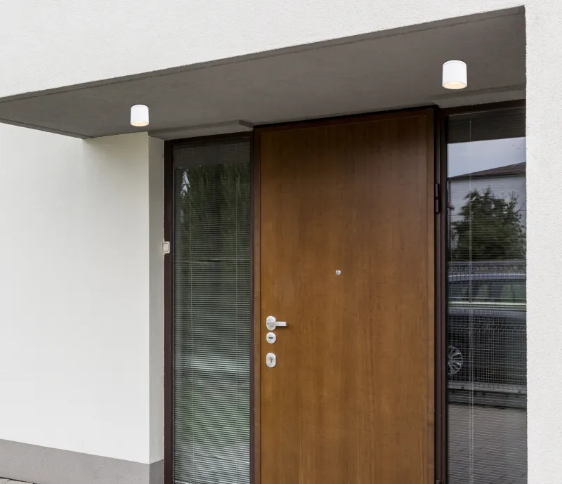 Alcala Hvid Fra Globo Lighting - Uppt&auml;ck fler matchande lampor i Alcala-serien f&ouml;r en enhetlig och stilfull belysning!