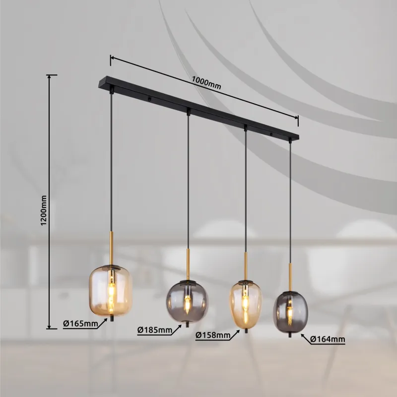 Blacky 110cm Rav loftslampe Fra Globo Lighting - De fyra r&ouml;k- och amberf&auml;rgade glasgloberna i olika former h&auml;nger fr&aring;n en svart, rektangul&auml;r takplatta och kan justeras upp till 120 cm fr&aring;n taket.