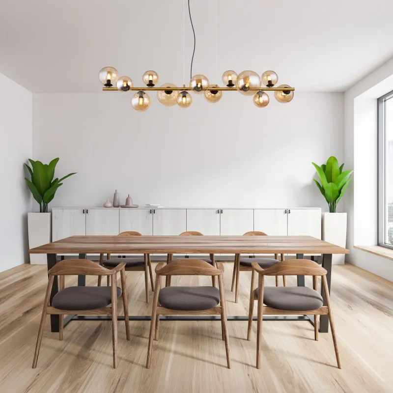 Riha 120cm Rav loftslampe Fra Globo Lighting - Lampan &auml;r av matt m&auml;ssingsf&auml;rgad metall och ger ditt hem en lyxig och inbjudande atmosf&auml;r.