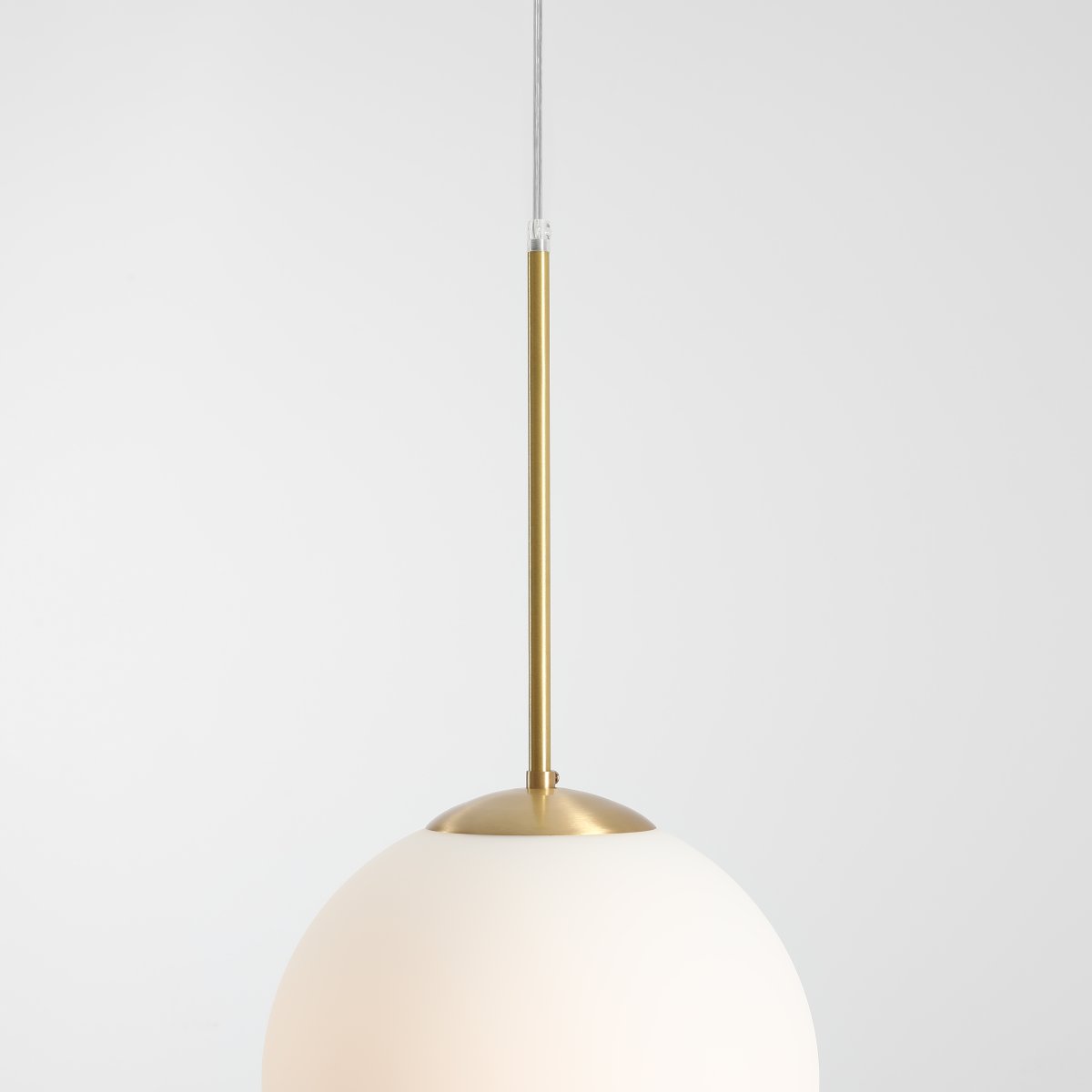 Bosso Ø30 Messing loftslampe Fra Artera - Det tidl&oslash;se design g&oslash;r den til den perfekte belysning til b&aring;de moderne og klassiske interi&oslash;rer.