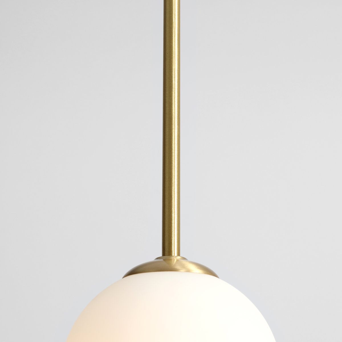 Bosso Ø14 Messing loftslampe Fra Artera - Det tidløse design gør den til den perfekte belysning til både moderne og klassiske interiører.