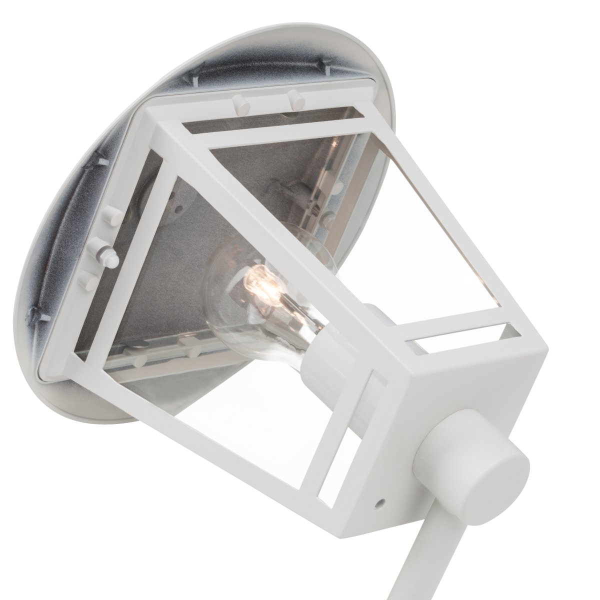 Riley Hvid udendørslampe Fra Brilliant - Riley udend&oslash;rs v&aelig;glampe giver b&aring;de praktisk og dekorativ belysning til husv&aelig;ggen.
