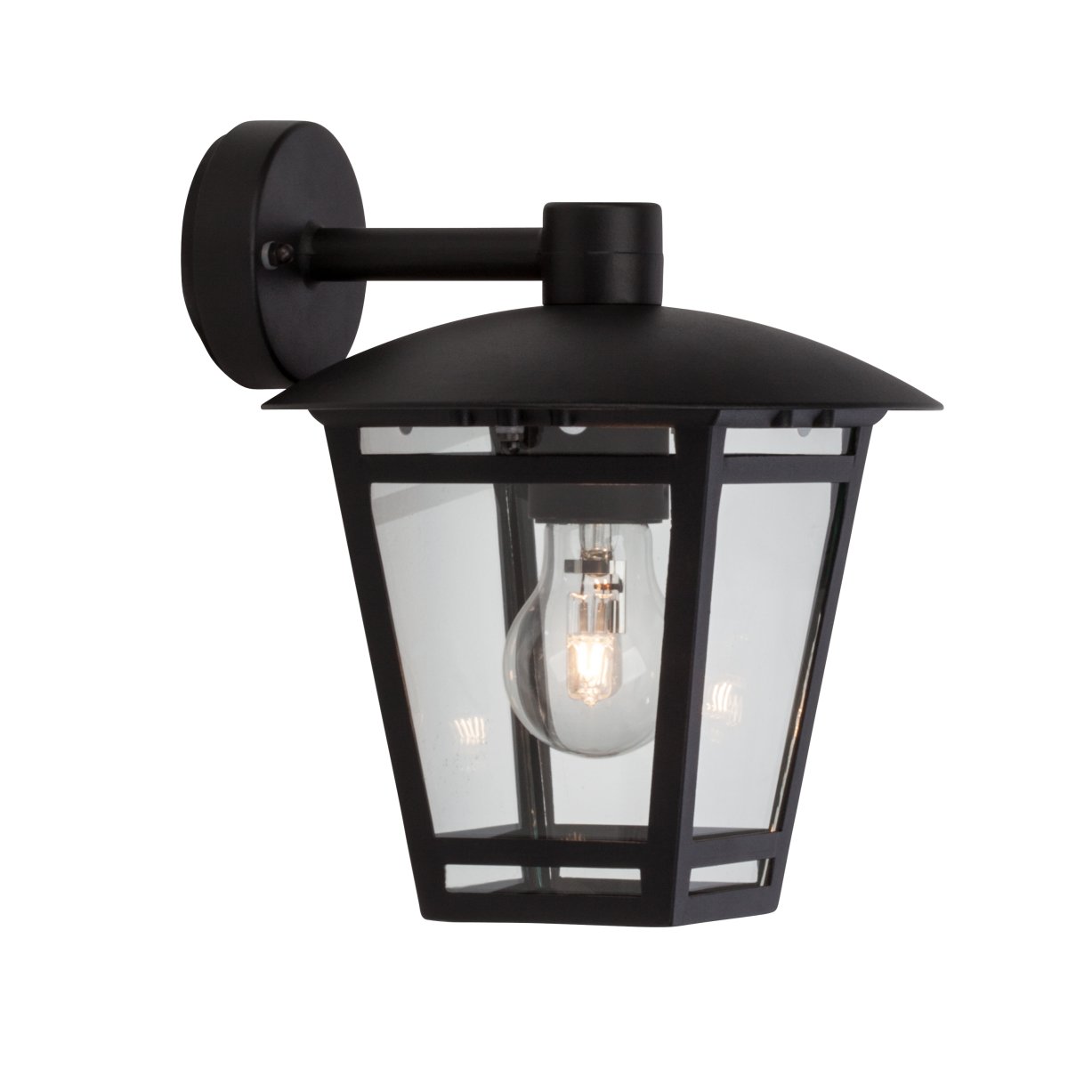 Riley Sort udendørslampe Fra Brilliant - Riley udend&oslash;rs v&aelig;glampe giver b&aring;de praktisk og dekorativ belysning til husv&aelig;ggen.