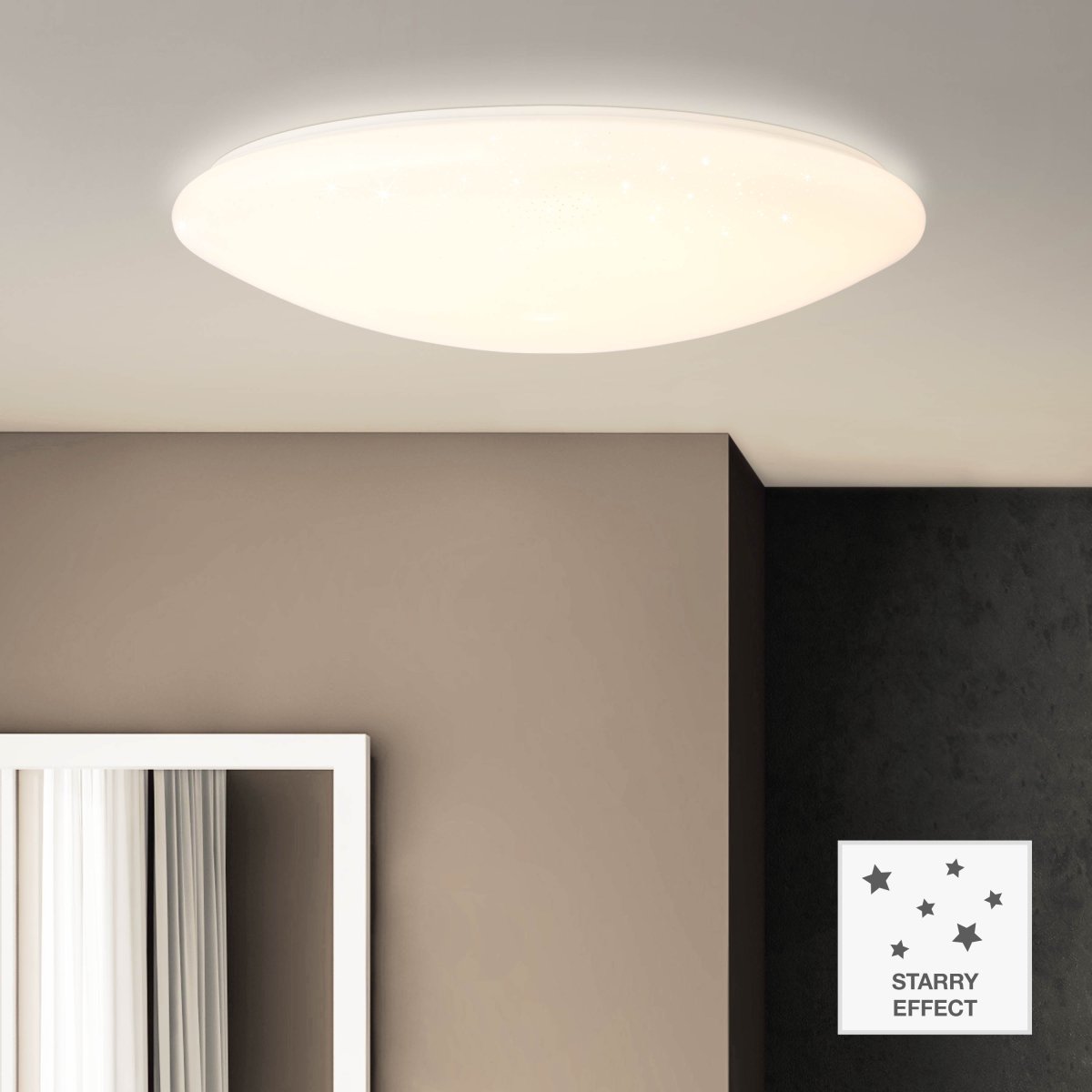 Fakir Starry Ø58 Varm hvid plafond Fra Brilliant - Lampen kan dæmpes via fjernbetjening, og den har en natlysfunktion, der giver et behageligt lys til natten.