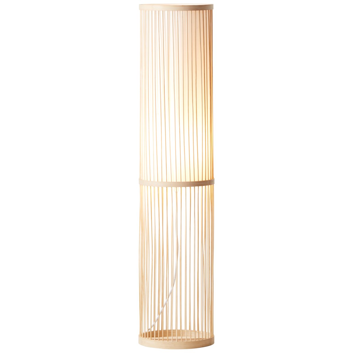 Nori Natur gulvlampe Fra Brilliant - Fremstillet af miljøvenlig bambus og elegant tekstil, skaber det en indbydende og harmonisk atmosfære.