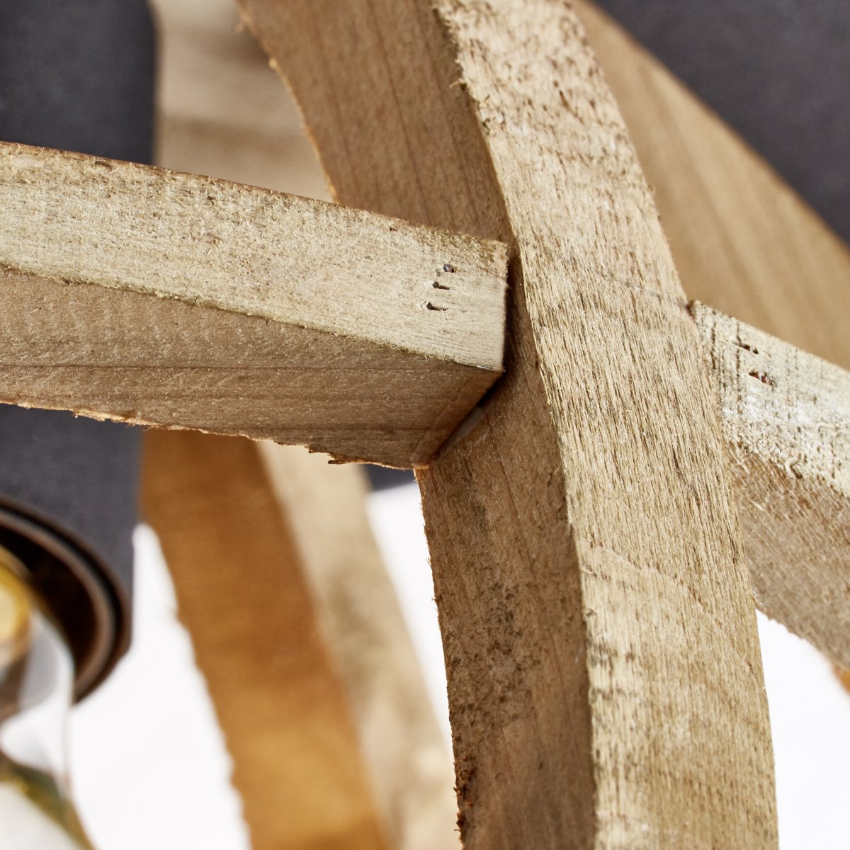 Matrix Nature Ø25 Træ plafond Fra Brilliant - Matrix Nature loftslampe er en smuk kombination af naturligt træ og rustikt design, der giver dit hjem en unik atmosfære.