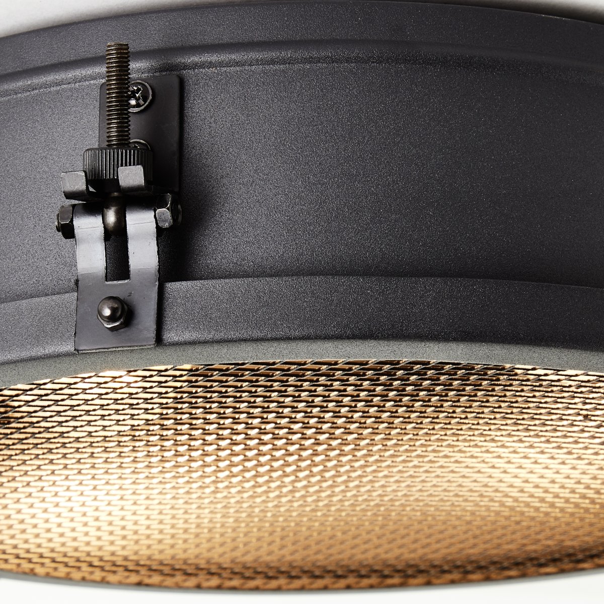 Zois Ø34 Sort plafond Fra Brilliant - Zois loftlampen er designet i industriel stil og skaber en unik atmosf&aelig;re i hjemmet.