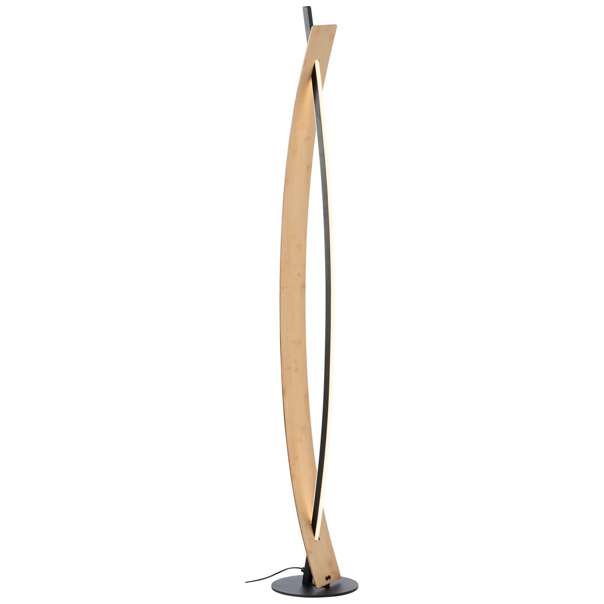 Visby Natur gulvlampe Fra Brilliant - Den statelige lampe p&aring; 120 cm er lavet i metal og bambus, hvilket giver den b&aring;de holdbarhed og en varm, indbydende &aelig;stetik.