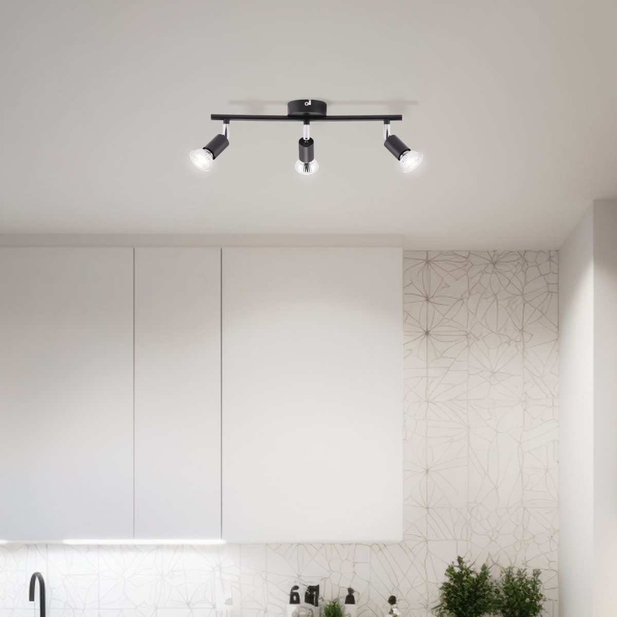 Prato 3 Mat sort spotlight Fra Brilliant - Perfekt til at rette lyset derhen, hvor du ønsker og skabe optimal belysning i dit hjem.