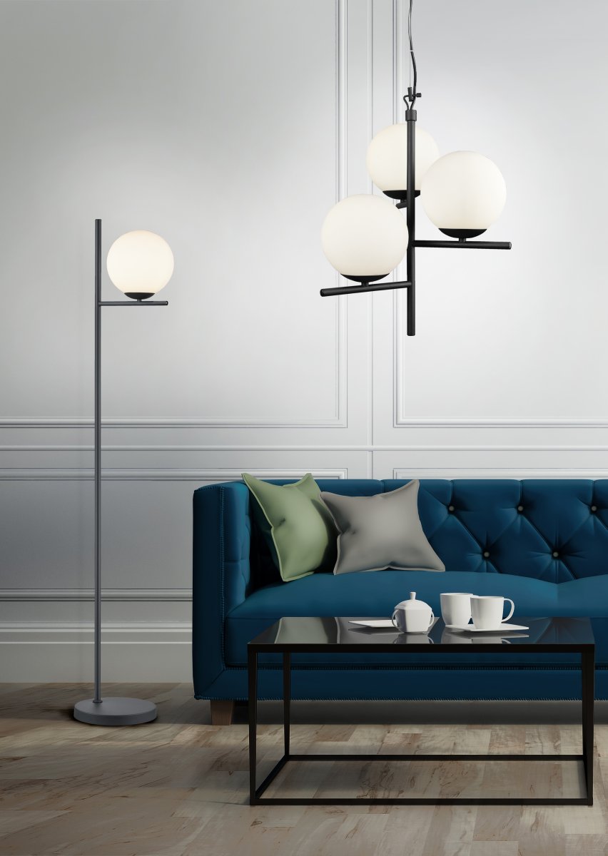 Pure Sort gulvlampe Fra Trio Lighting - Uanset om du har en klar, lige interiørstil eller noget mere legende - PURE gulvlampen giver dekorative accenter og tilføjer et strejf af elegance til ethvert interiør.