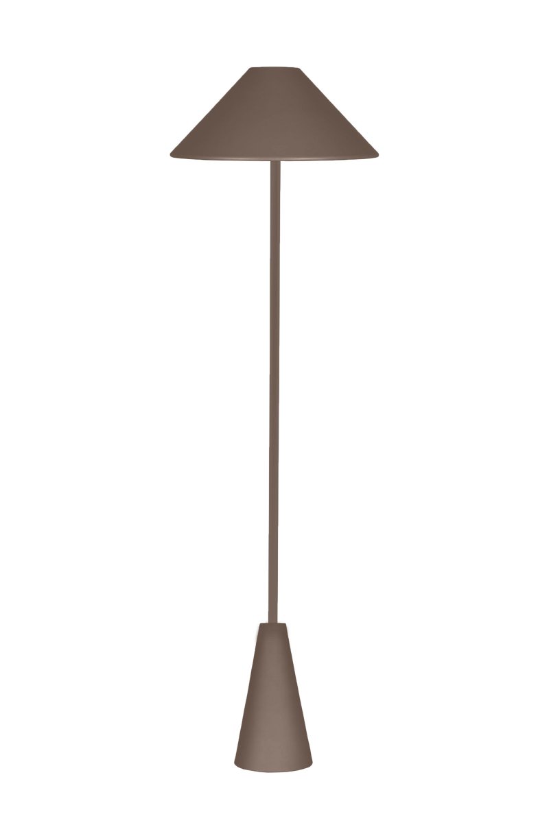 Cannes Mokka gulvlampe Fra Globen Lighting - Cannes gulvlampen er baseret p&aring; en balance af geometriske former i et minimalistisk og stilfuldt design, der passer ind i mange milj&oslash;er.