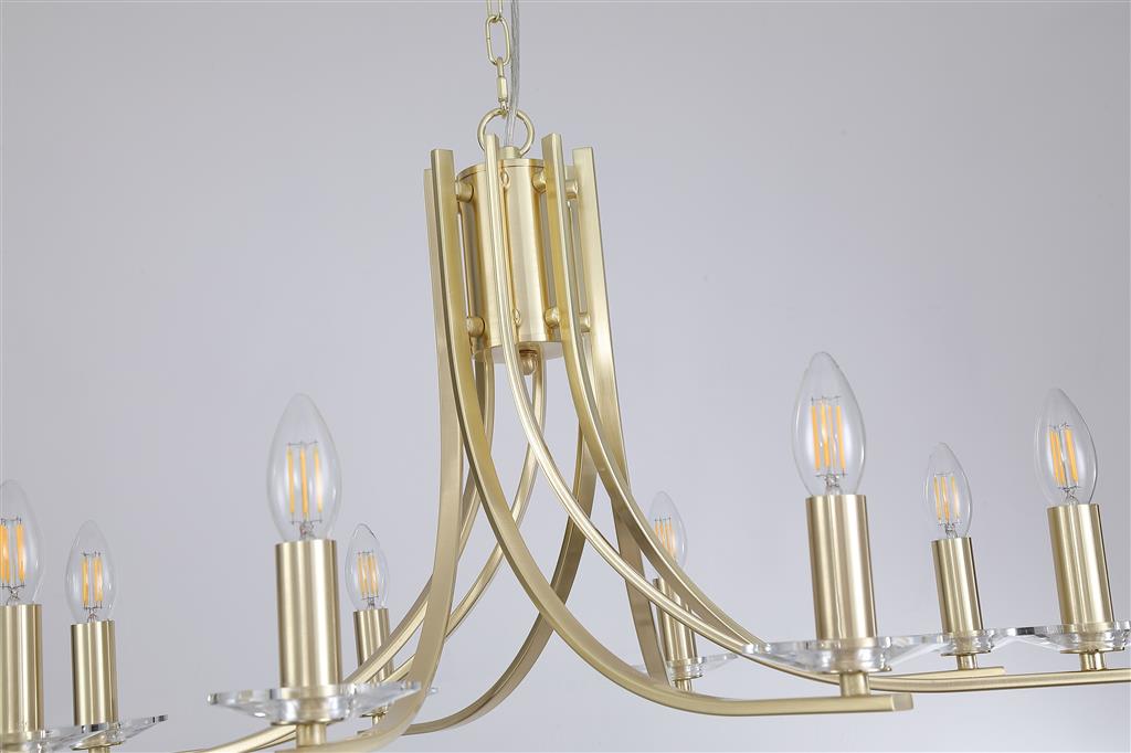 Ascona Ø75 Messing loftslampe Fra Searchlight - Ascona er en metallysekrone med en satineret messingfinish og et blødt buet armdesign, der giver et elegant og tidløst udtryk.