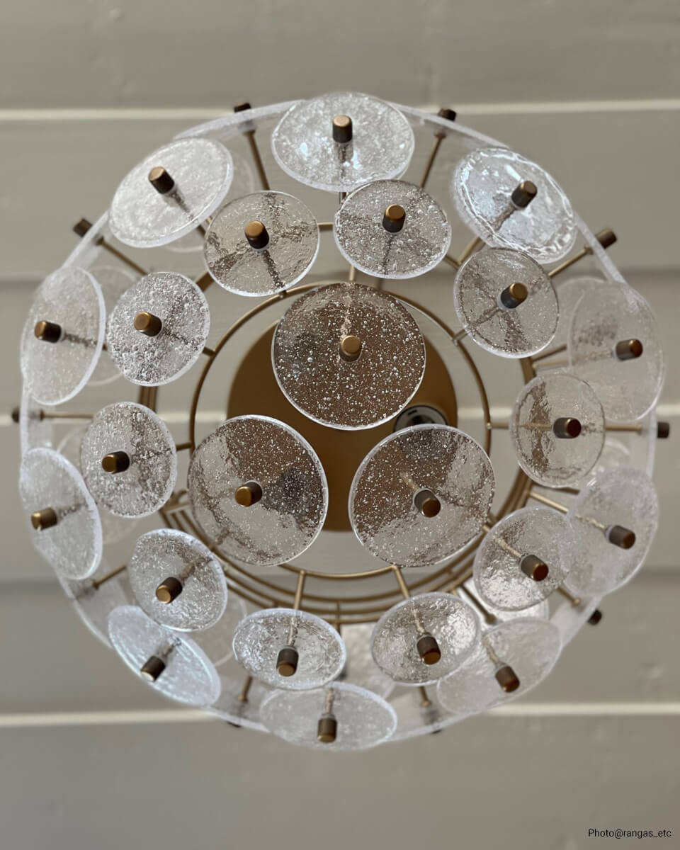 Retrow Ø50 loftslampe Fra By Rydéns - Selve produktet har en højde på 38 cm og en diameter på 50 cm.