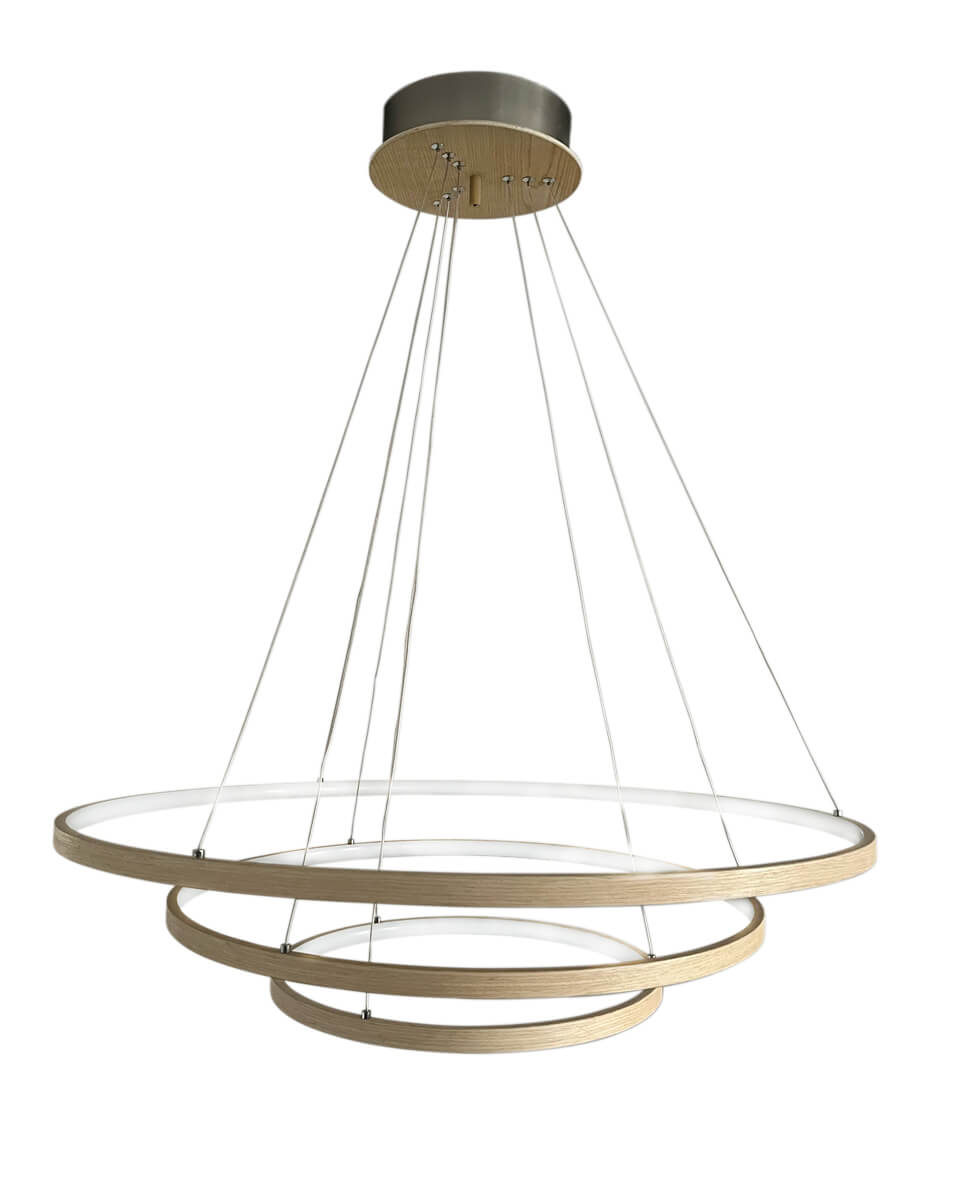 Trione Ø80 Træ loftslampe Fra By Rydéns - Hver ring (80 cm, 60 cm og 40 cm i diameter) kan nemt justeres i højden og positionen med lampens trådsten.