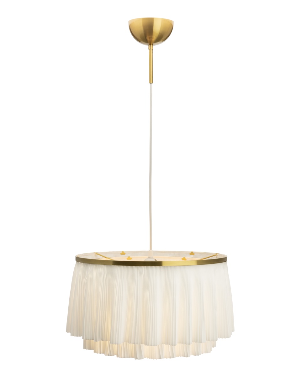 Ophelia Ø40 Hvid loftslampe Fra By Rydéns - N&aring;r lampen t&aelig;ndes, spredes et bl&oslash;dt og atmosf&aelig;risk lys, der skaber en varm og hyggelig atmosf&aelig;re i rummet.