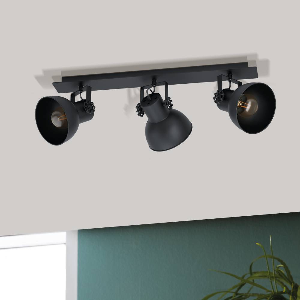 Barnstaple 3 Sort spotlight Fra Eglo - Dets minimalistiske, men h&aring;rde design er b&aring;de dekorativt og praktisk, og det er et fremragende valg for dem, der &oslash;nsker at kombinere stil med funktionalitet i deres hjem.